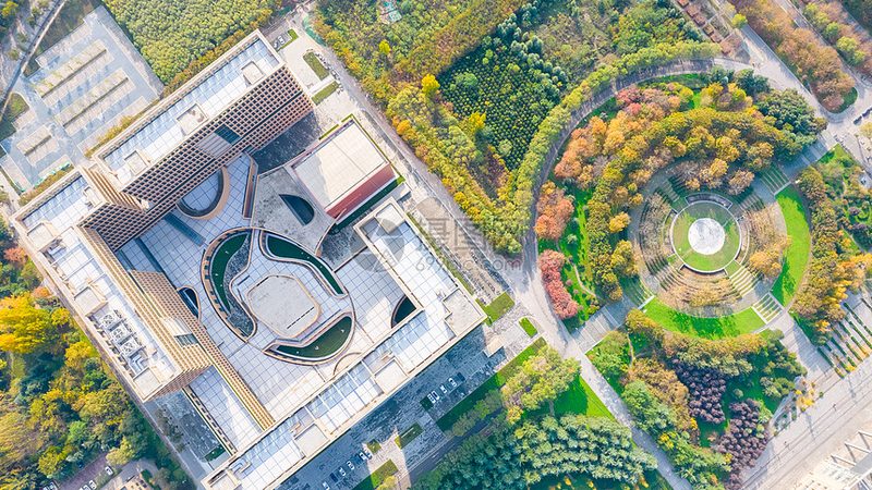 隔离电源模块与非隔离电源模块：性能与选择的差异**